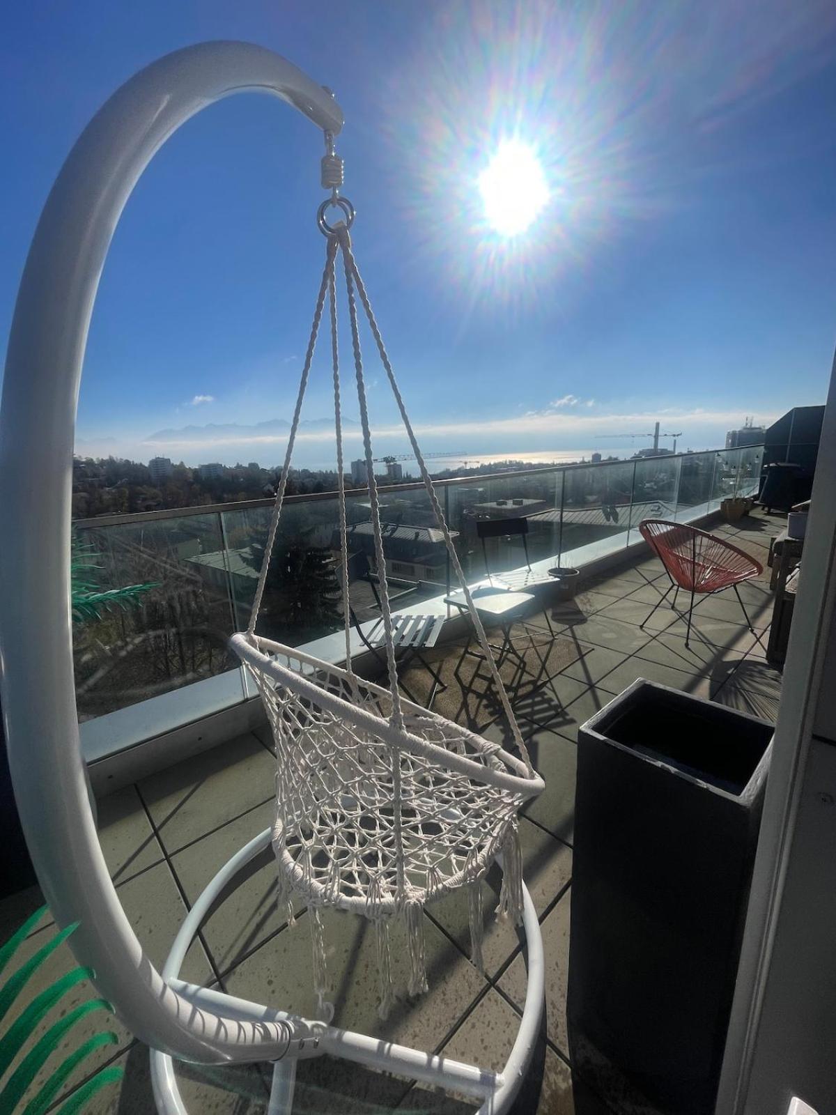 Penthouse 360 View 2br, Large Terrace